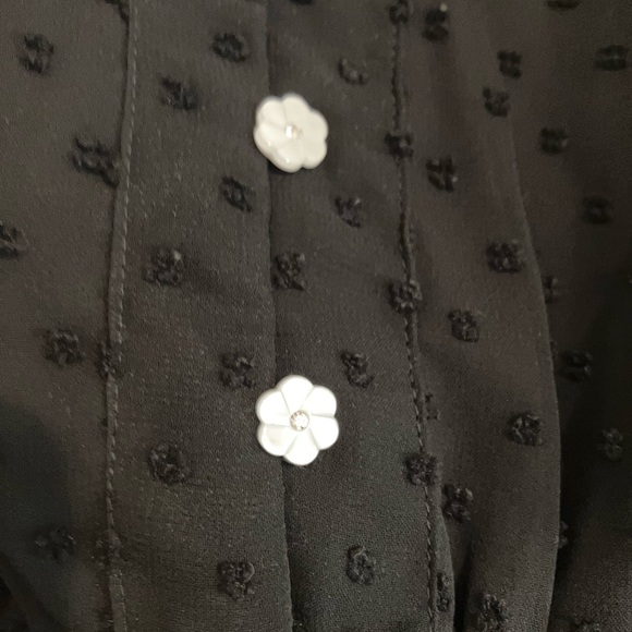 Black dress with flower buttons - Picture 5 of 5